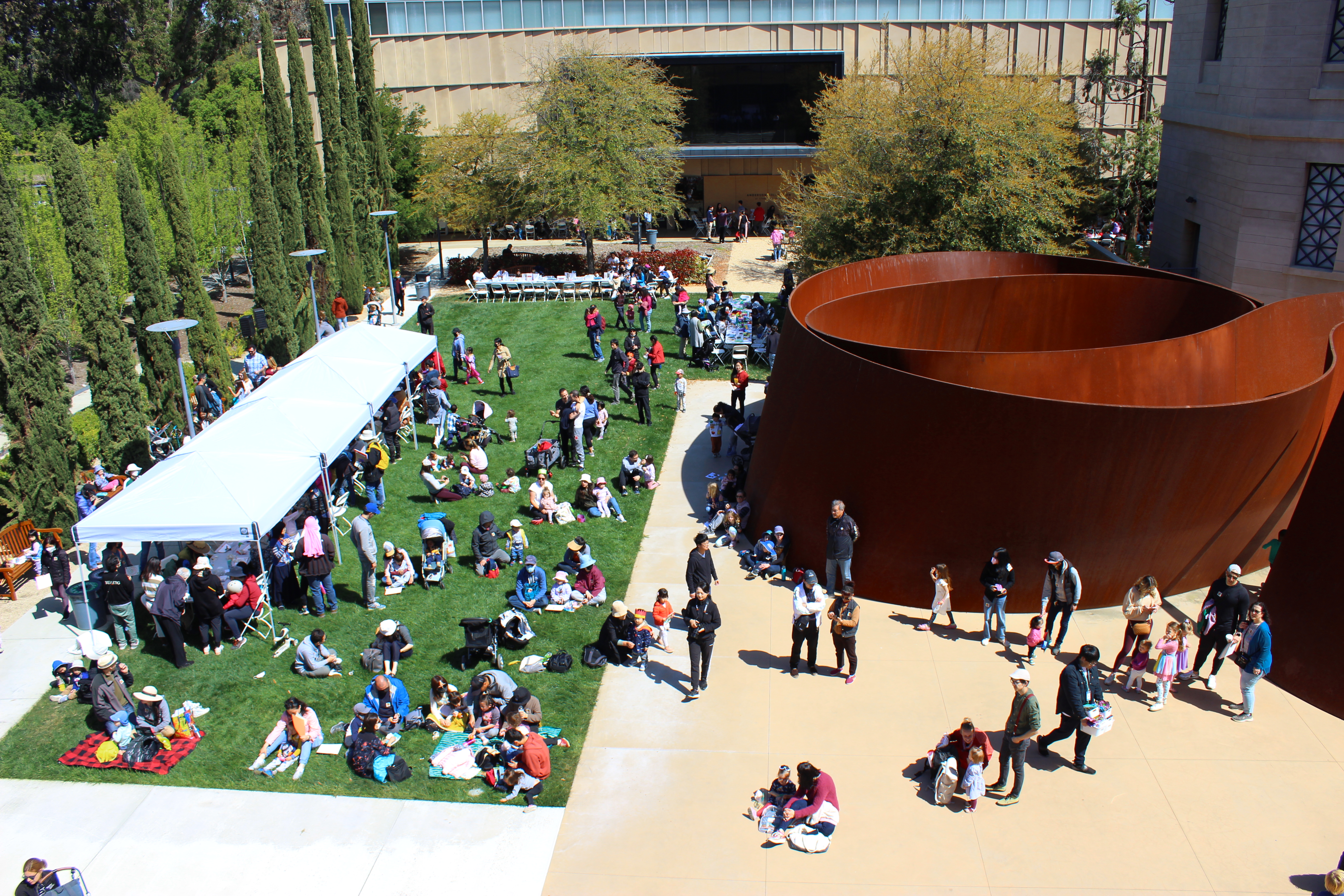 an image of the outdoors of the museums during a family event