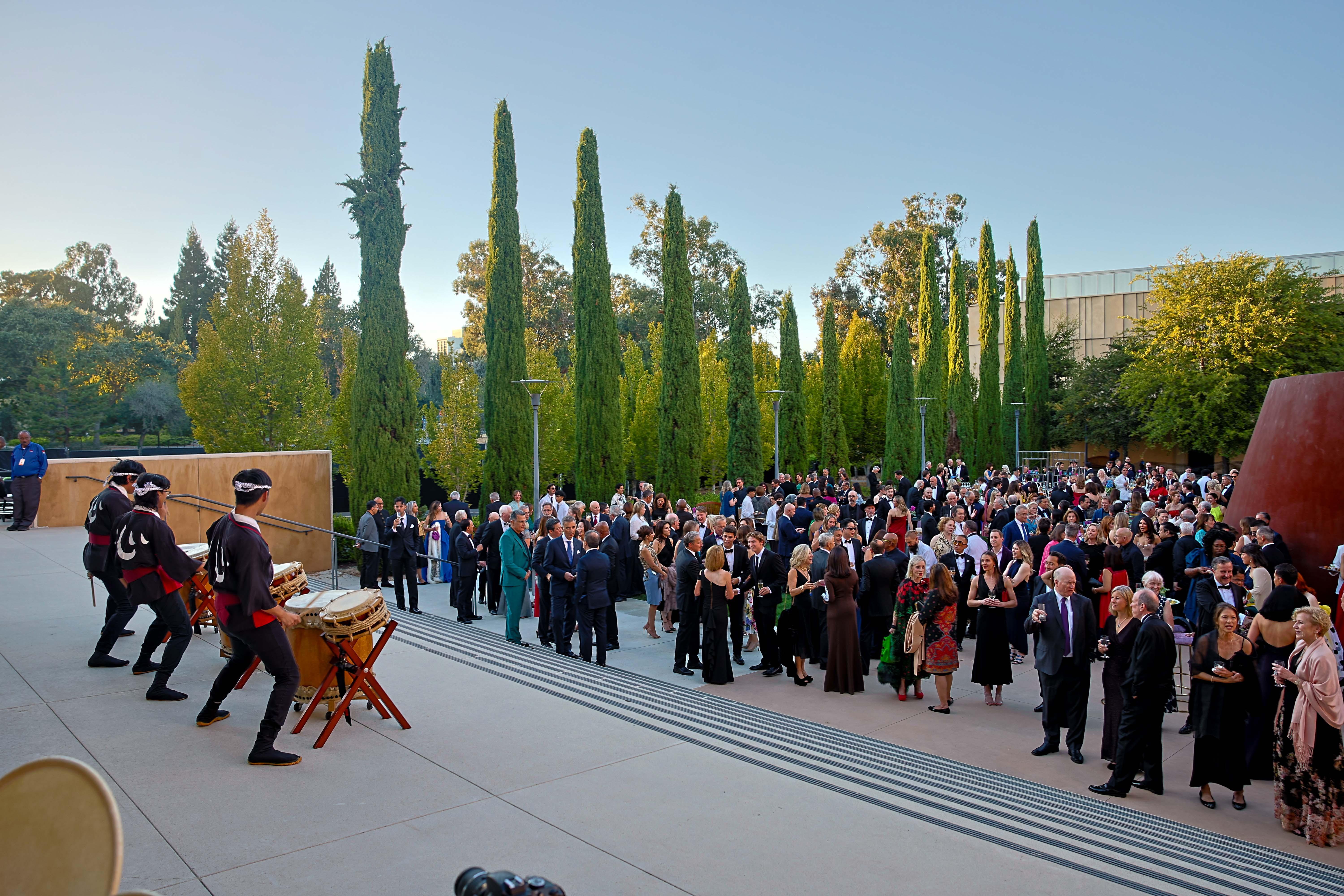 a view of the outside of the musim during a musical performance